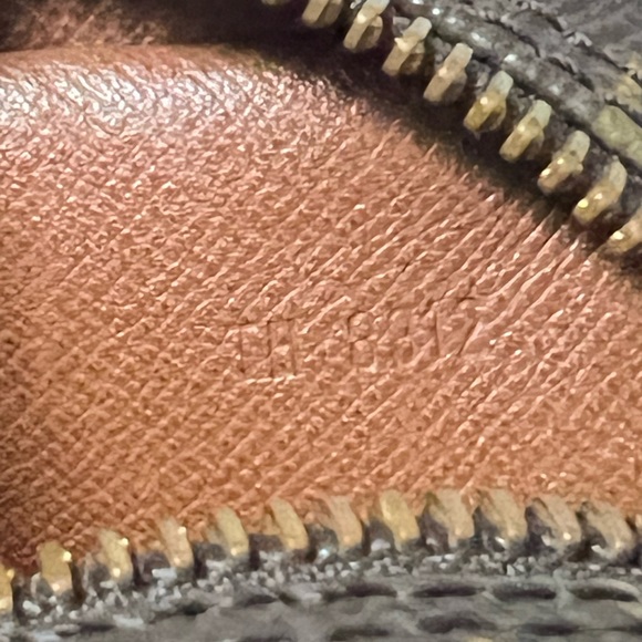 Vintage 1988 Louis Vuitton Compiegne - Picture 7 of 9